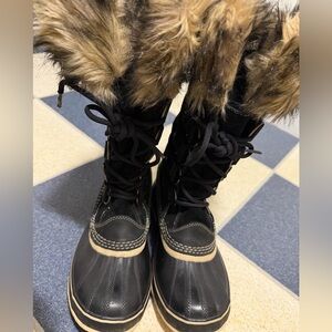 Sorel Black and Tan Fur-Trimmed Joan of Arc Winter Boots